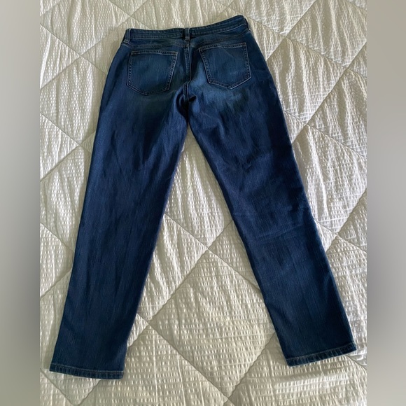 Eileen Fisher Dark Wash Straight Leg Cotton Organic Casual Jeans. Size: 4 - Picture 3 of 13